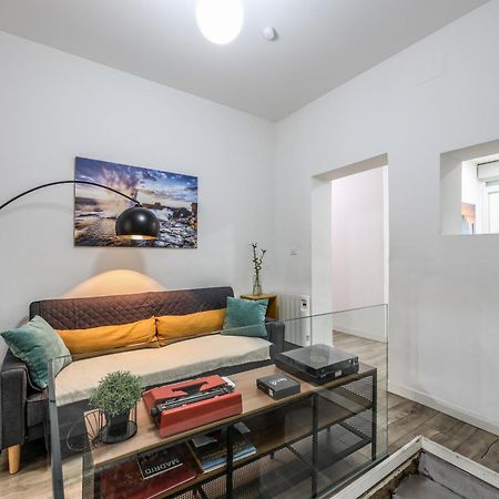 Apartmán Unique Flat La Latina * Billiard & Darts Madrid Exteriér fotografie