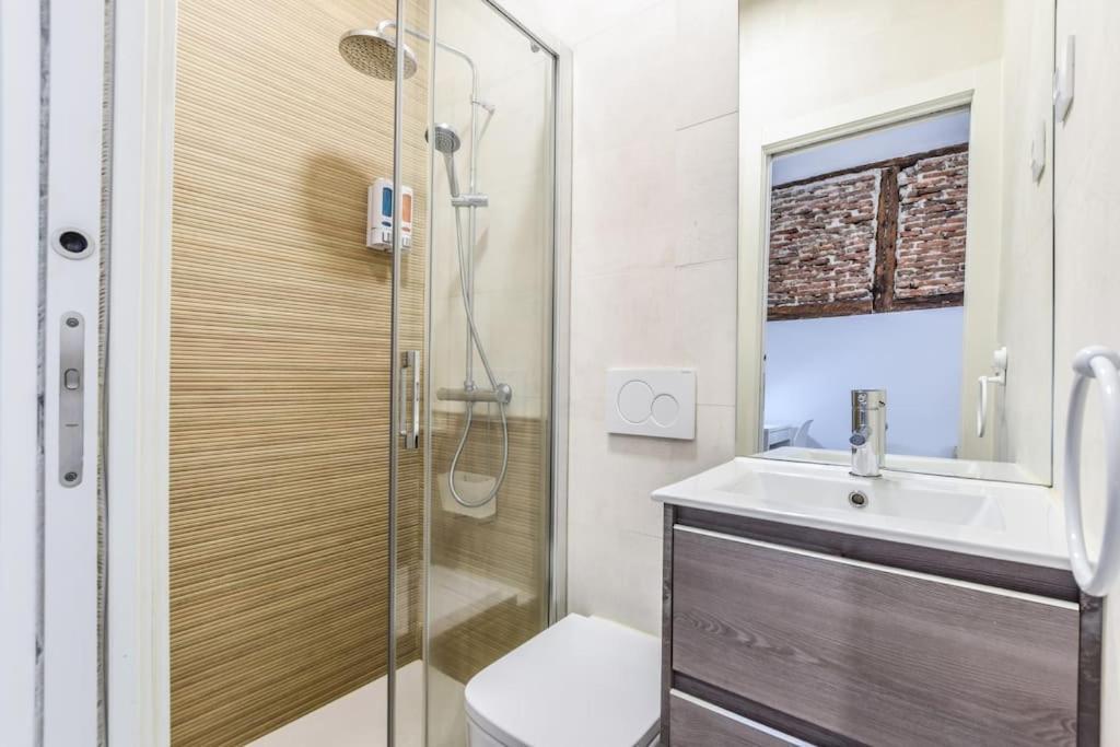 Apartmán Unique Flat La Latina * Billiard & Darts Madrid Exteriér fotografie