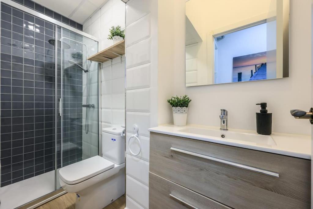 Apartmán Unique Flat La Latina * Billiard & Darts Madrid Exteriér fotografie